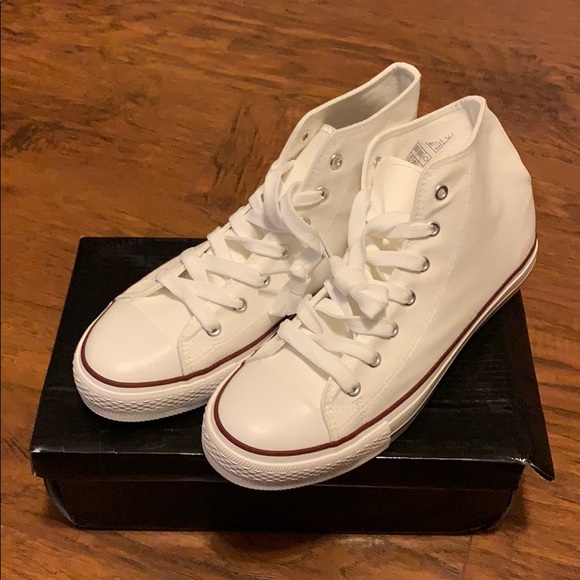 white high top trainer